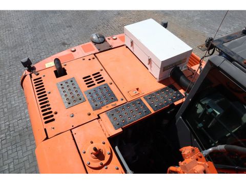 Hitachi
ZX140W-3 | ROTOTILT & BUCKET | DUTCH MACHINE | Hulleman Trucks & Machinery B.V. [17]