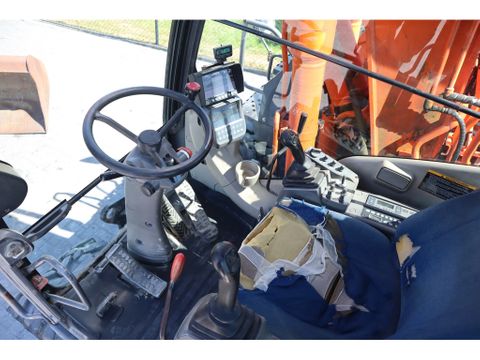 Hitachi
ZX140W-3 | ROTOTILT & BUCKET | DUTCH MACHINE | Hulleman Trucks & Machinery B.V. [18]