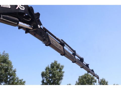 Volvo
8X4 TRIDEM + HIAB 477 E-6 HIPRO | REMOTE | LOW KM | Hulleman Trucks & Machinery B.V. [9]