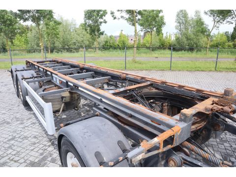 R.A.F.
RA27KD | CONTAINER CHASSIS | 3-AXLE | VALID TUV | Hulleman Trucks & Machinery B.V. [11]