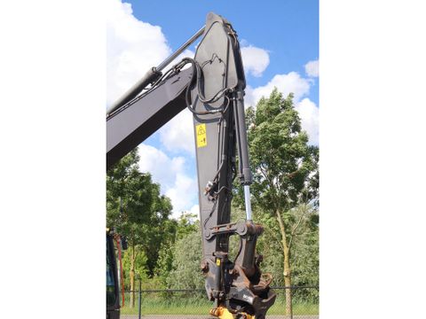 Volvo
EC220EL | EC 220 EL | TILT ROTATOR | BUCKET | Hulleman Trucks & Machinery B.V. [7]