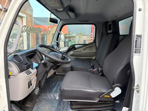 FUSO 3C15 Bakwagen Airco Trekhaak 3-Zits NIEUW BPM VRIJ 5X OP VOORRAAD N1-B-Rijbewijs | Van Nierop BV [10]
