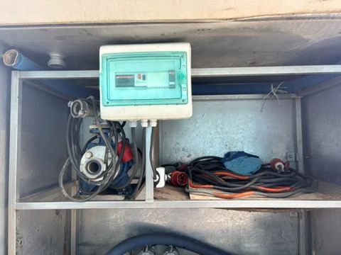 MAN A 6x2 15.000 WATERTANK (ZF16 MANUAL GEARBOX / STEEL SUSPENSION FRONT-AXLE / LIFT-AXLE / COUNTER / PUMP)ETC. | Engel Trucks B.V. [9]