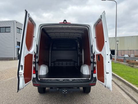 Mercedes-Benz 319CDI L2H1 4X4 Automaat Airco Camera Trekhaak Apple CarPlay NIEUW BPM VRIJ | Van Nierop BV [24]