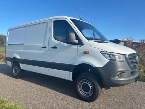 Mercedes-Benz 319CDI L2H1 4X4 Automaat Airco Camera Trekhaak Apple CarPlay NIEUW BPM VRIJ | Van Nierop BV [3]