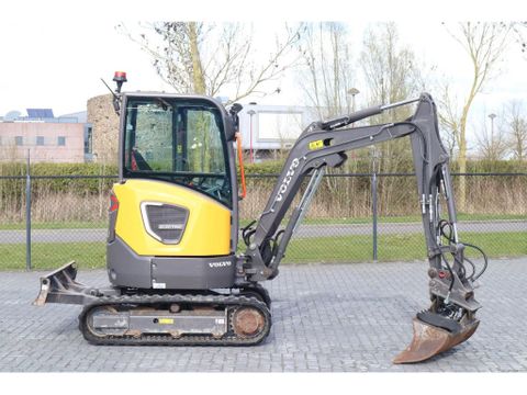 Volvo
ECR25 ELECTRIC | JECR25D | TILTBUCKET | BUCKET | LOW HOURS | Hulleman Trucks & Machinery B.V. [4]