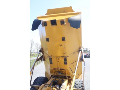 BELL
B45E | B 45 E | TAILGATE | GOOD TIRES | Hulleman Trucks & Machinery B.V. [10]