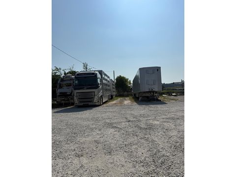 Volvo FH5 500 4 Deks Pezzaioli compleet | Companjen Bedrijfswagens BV [8]