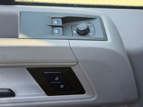 Volkswagen 2.0TDI L3H2 ( L2H2 ) Trendline Airco Trekhaak AppleCarplay 78000KM | Van Nierop BV [9]