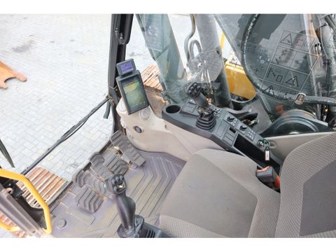 Volvo
| QUICK COUPLER | BUCKET | Hulleman Trucks & Machinery B.V. [15]