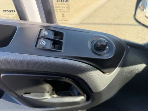 Iveco Bakwagen Laadklep (1000KG) Zijdeur Automaat Airo Navi Cruisecontrol EURO 6 | Van Nierop BV [14]