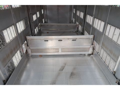Volvo Complete with Trailer Menke-Janzen 2013 4 levels | Companjen Bedrijfswagens BV [83]