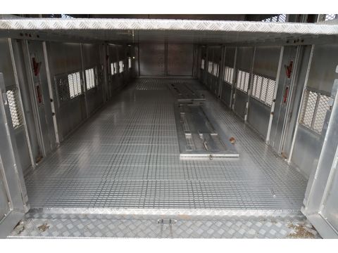 Volvo Complete with Trailer Menke-Janzen 2013 4 levels | Companjen Bedrijfswagens BV [87]