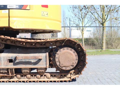 Caterpillar
325 F LCR | ROTOTILT | BUCKET | Hulleman Trucks & Machinery B.V. [9]