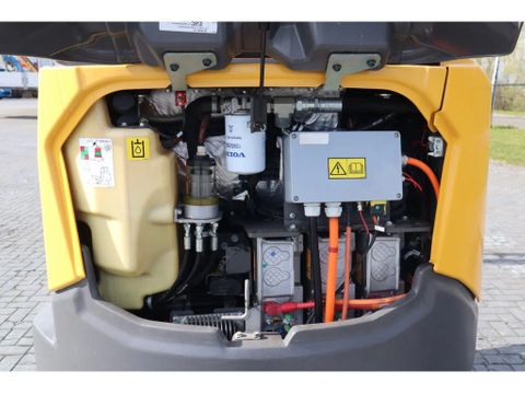 Volvo
ECR25 ELECTRIC | JECR25D | TILTBUCKET | BUCKET | LOW HOURS | Hulleman Trucks & Machinery B.V. [13]