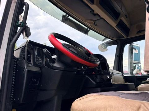 Mercedes-Benz LS STREAMSPACE 6x2 (TELLIGENT AUTOMATIC / EURO 6 / LIFT-AXLE / FRIDGE UNDER BED / AIRCONDITIONING / SLIDING FIFTH WHEEL / ETC.) | Engel Trucks B.V. [10]